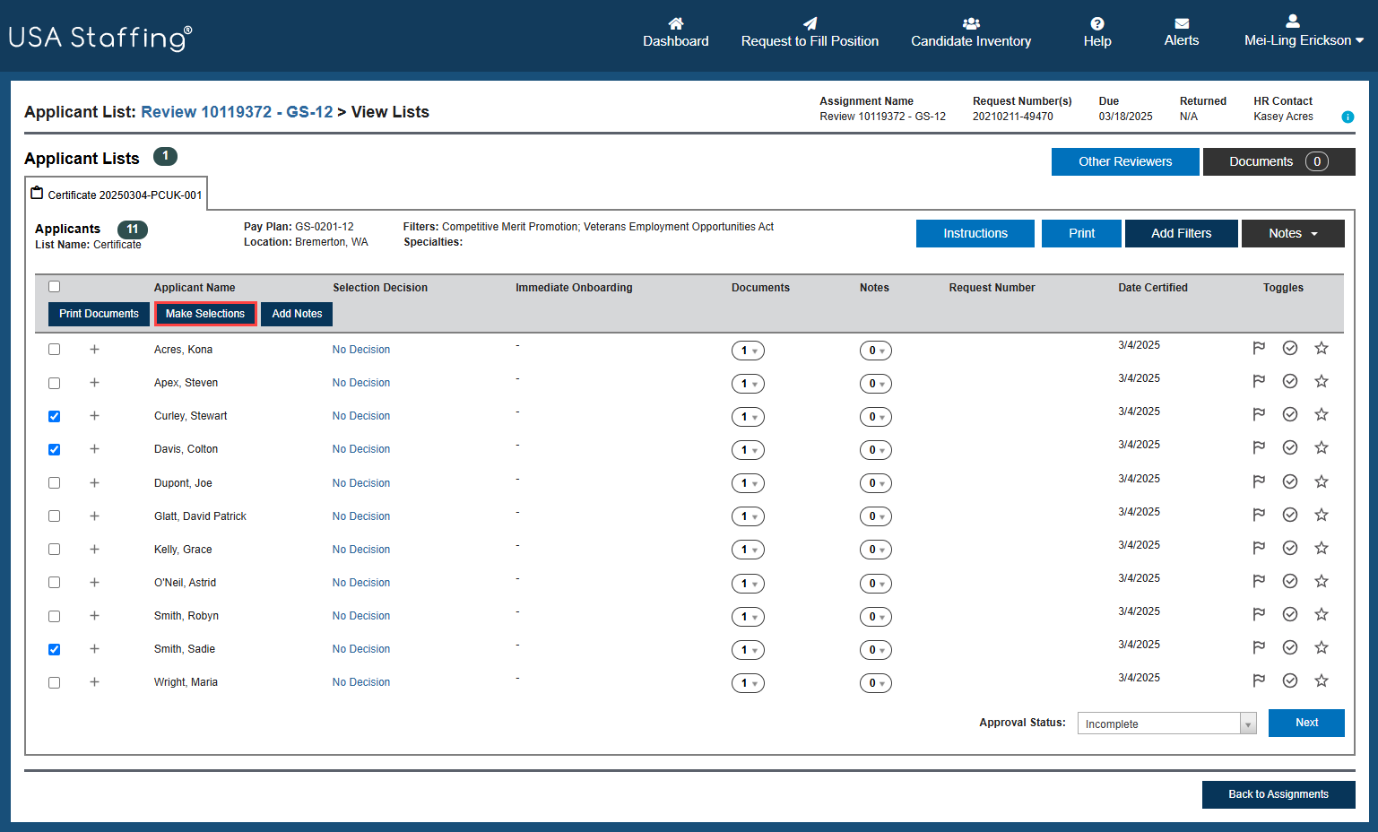 Selected all applicants that will have the same Decision Code with the Make Selections button highlighted.